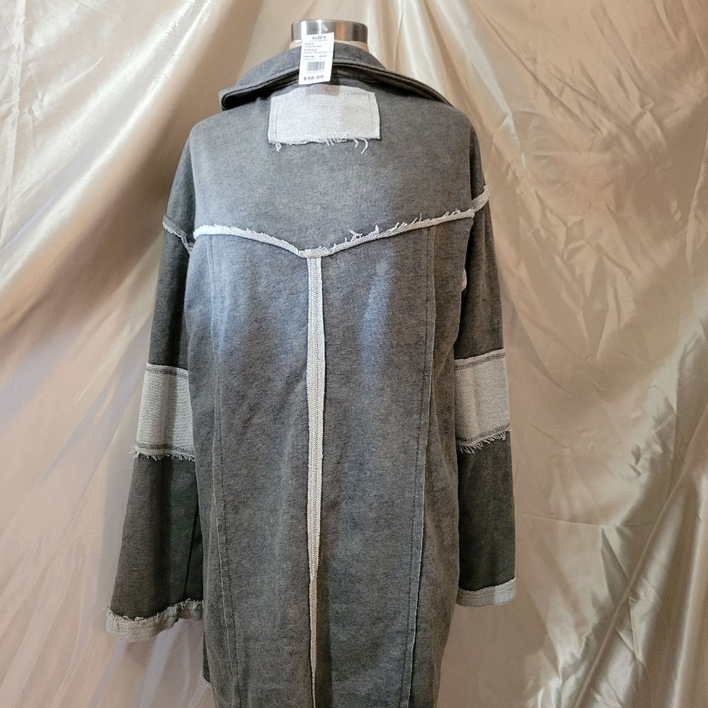 Women's Jacket - Picture 4 of 6